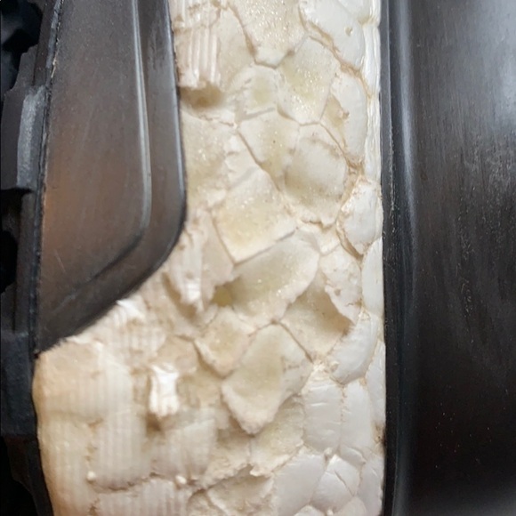 Addias Women’s Ultra Boost X Ruby Black Sz 8.5. SNK0276E - Picture 6 of 11